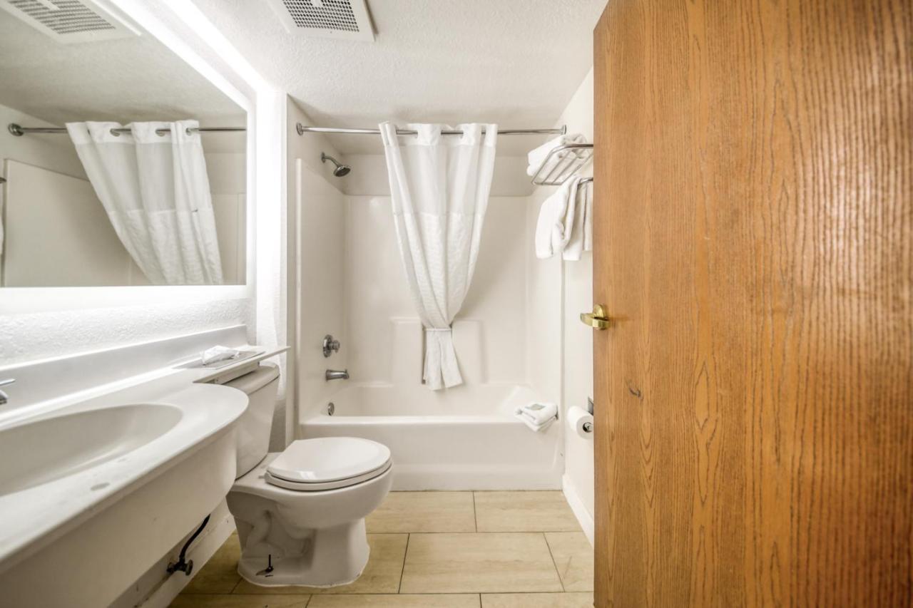 The Floridian Inn クリアウォーター エクステリア 写真